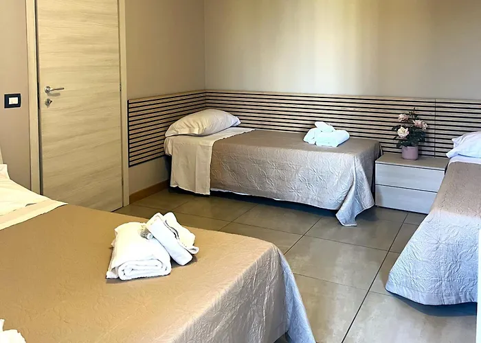La Piazzetta Vicino A Firenze * Signa
